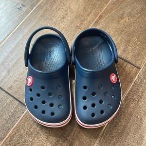 Toddler crocs